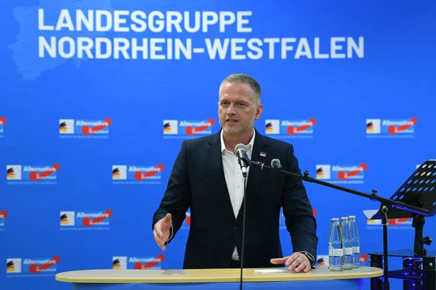 Bürgerdialog der AfD-Bundestagsfraktion ( Landesgruppe NRW ) am 19.08.2026 in der Aula der ehem. Martini-Schule in Wesel Adam Balten MdB *** Public Forum Hosted by the AfD Bundestag Caucus’s North Rhine-Westphalia Regional Group on August 19, 2026, in the auditorium of the former Martini School in Wesel; Adam Balten, Member of the Bundestag xRx