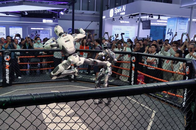 2026WRC Held in Beijing BEIJING, CHINA - AUGUST 19, 2026 - Viewers watch the Robot Fighting Competition at the 2026 World Robot Congress in Beijing, China on August 19, 2026. Beijing Beijing China  Copyright: xCFOTOx i1787176108195