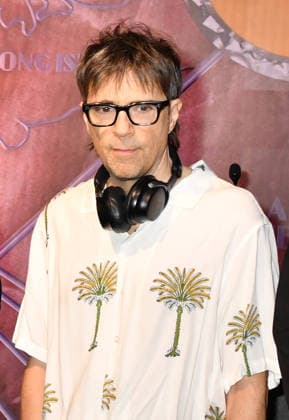 NEW YORK, NY - AUGUST 19: Weezer light the Empire State Building to Celebrate the Release of Weezer (The Gold Album) in Support of Hearts of Gold on August 19, 2026 in New York City. Copyright: xmpi099 MediaPunchx