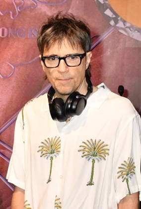 NEW YORK, NY - AUGUST 19: Weezer light the Empire State Building to Celebrate the Release of Weezer (The Gold Album) in Support of Hearts of Gold on August 19, 2026 in New York City. Copyright: xmpi099 MediaPunchx