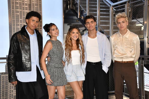 August 19, 2026, New York, New York, USA: CASEY TROTTER, LUMI POLLACK, LIAMANI, MALACHI BARTON and HUDSON STONE at the Empire State Building to celebrate the release of Disney s Camp Rock 3. New York USA - ZUMAa123 20260819_zaa_a123_045 Copyright: xJohnxFyckex