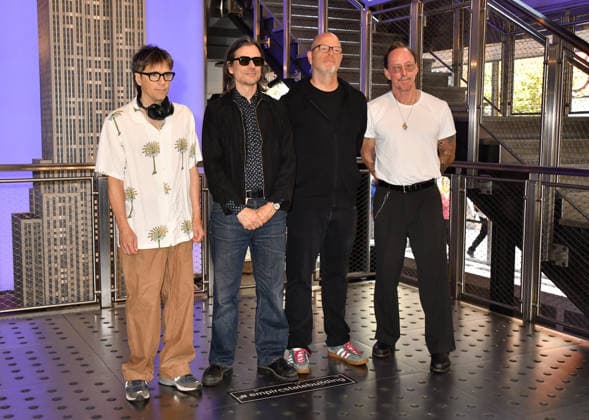 Weezer Lights the Empire State Building NEW YORK, NY - AUGUST 19: Weezer light the Empire State Building to Celebrate the Release of Weezer (The Gold Album) in Support of Hearts of Gold on August 19, 2026 in New York City. Credit: John Fycke MediaPunch New York City New York USA EDITORIAL USE ONLY  Copyright: xx JohnxFycke MediaPunchx admphotosthree012119