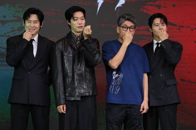 Netflix original series Mousetrap Netflix original series Mousetrap The stars of the upcoming Netflix original series Mousetrap -- Seol Kyung-koo, Ryu Jun-yeol and Lee Kyu-hyung (L to R) -- along with director Kim Hong-sun (2nd from L) -- pose for a photo during a publicity event in Seoul on Aug. 20, 2026. The eight-episode series will be released worldwide on Aug. 28. (Yonhap) 2026-08-20 12:50:21 < 1980-2026 YONHAPNEWS AGENCY. .> ¼­¿ïÆ¯º°½Ã EDITORIAL USE ONLY  Copyright: xx PYH2026082010440034400 YonhapxNewsx yonphotos255785
