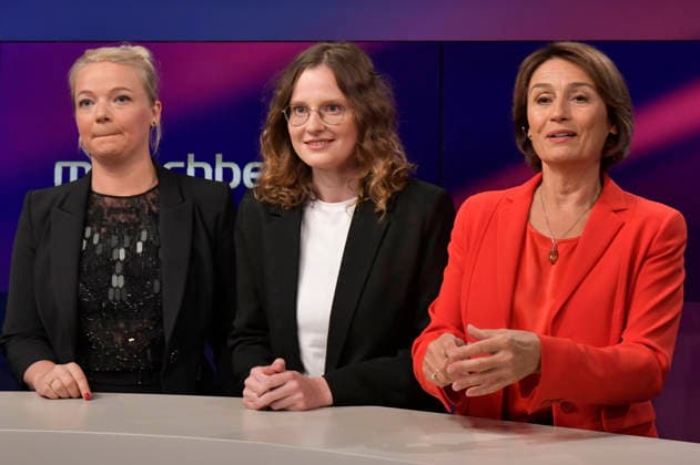 Susanne Petersohn, Anna Elsbernd und Sandra Maischberger in der ARD-Talkshow maischberger im Studio Berlin Adlershof. Berlin, 19.08.2026 *** Susanne Petersohn, Anna Elsbernd, and Sandra Maischberger on the ARD talk show *maischberger* at the studio in Berlin-Adlershof, Berlin, August 19, 2026 Foto:xM.xBehrensx xFuturexImagex maischberger1908_6803