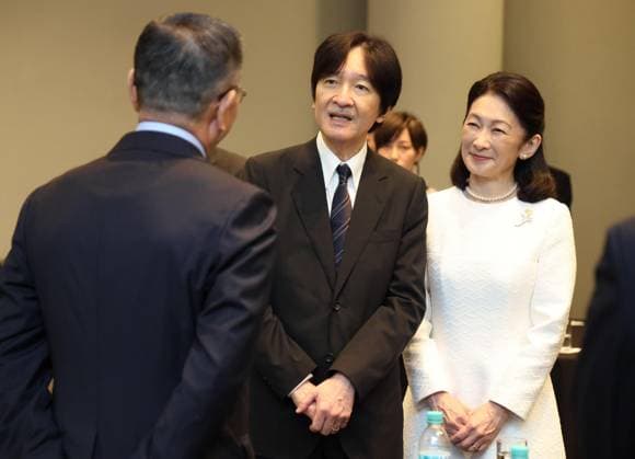 Japan crown prince, crown princess in Paraguay Japan s Crown Prince Fumihito (C) and Crown Princess Kiko meet with Japanese nationals living in Paraguay on Aug. 19, 2026, near Asuncion during their official trip to Paraguay to mark 90 years of Japanese emigration to the South American country. (Pool Photo)  A14AA0005626277P