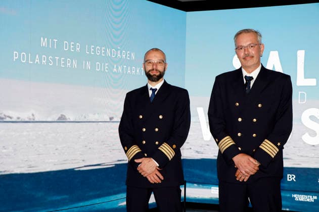 Henning Westphal und Thomas Wunderlich bei der Premiere des Dokumentarfilms Salz und Wasser - Mit der legendären Polarstern in die Antarktis im Zeiss Großplanetarium. Berlin, 19.08.2026 *** Henning Westphal and Thomas Wunderlich at the premiere of the documentary *Salt and Water: To Antarctica Aboard the Legendary Polarstern* at the Zeiss Großplanetarium in Berlin, August 19, 2026 Foto:xA.xBuggex xFuturexImagex salz_6813