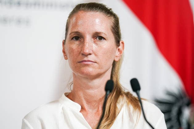 20.08.2026 - Europa, Österreich, Wien: Präsentation und Pressekonferenz von Maßnahmen gegen Extremismus und Kriminalität bei Jugendlichen; DSN-Direktorin Sylvia Mayer *** August 20, 2026 Europe, Austria, Vienna Presentation and press conference on measures to combat extremism and youth crime DSN Director Sylvia Mayer Copyright: xLUKAxKOLANOVICx