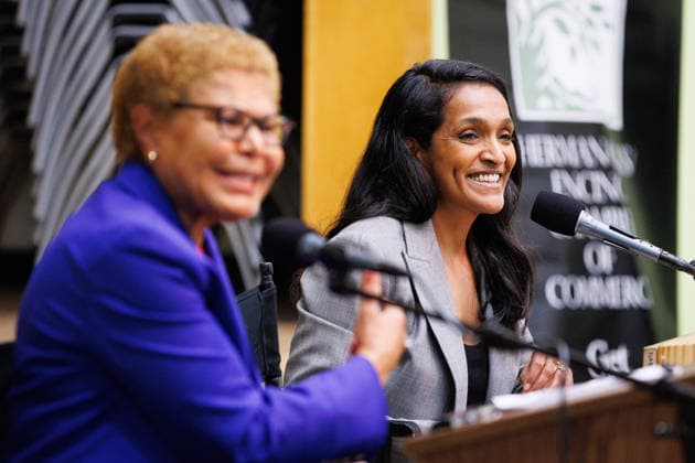 August 19, 2026, Los Angeles, California, USA: Los Angeles Mayor KAREN BASS and city councilmember NITHYA RAMAN at the Sherman Oaks Homeowners Association mayoral debate in Sherman Oaks, Calif. on Wednesday, August 19, 2026. Los Angeles USA - ZUMAt176 20260819_zsp_t176_010 Copyright: xJacksonxTammariellox