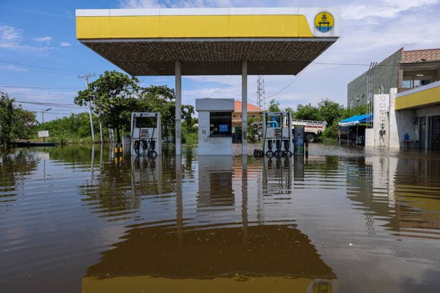 Monsoon rains flood multiple places in Philippines as tens of thousands displaced PAMPANGA, PHILIPPINES - AUGUST 20: A gas station is flooded due to monsoon rains, in Apalit, Pampanga, Philippines, on August 20, 2026. The lingering monsoon effects, compounded with the intensifying tropical storm Saudel that is expected to turn into a typhoon, have recently brought humongous rains to the Philippines, causing widespread, serious flooding in multiple areas across 10 different regions, including those on Central Luzon. As a result, tens of thousands of people across the Southeast Asian country have been displaced or evacuated to safety. Daniel Ceng Anadolu Pampanga Philippines. Editorial use only. Please get in touch for any other usage.  Copyright: x2026xAnadoluxDanielxCengx