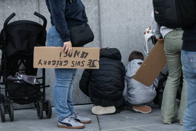 Protestors gather outside to support GrÃ gory Lenoci, before the judgment session in the trial of Gregory Lenoci, regarding the attempted murder of his neighbour Marc P., at the Namur Criminal Court, on Thursday 20 August 2026. GrÃ gory Lenoci is accused of assaulting his neighbor on 24 July 2025, following suspicions that the neighbor had sexually assaulted his stepson, leaving the victim in a vegetative state.  BRUNOxFAHY 183815917