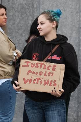 Protestors gather outside to support GrÃ gory Lenoci, before the judgment session in the trial of Gregory Lenoci, regarding the attempted murder of his neighbour Marc P., at the Namur Criminal Court, on Thursday 20 August 2026. GrÃ gory Lenoci is accused of assaulting his neighbor on 24 July 2025, following suspicions that the neighbor had sexually assaulted his stepson, leaving the victim in a vegetative state.  BRUNOxFAHY 183815934