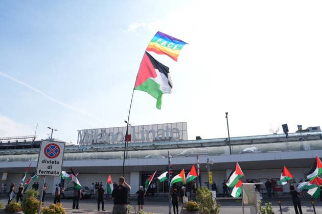 IPA87633079 - Milan, August 20, 2026, Linate Airport, Rally, protest against the situation in Palestine  Copyright: xDuilioxPiaggesix xDuilioxPiaggesix 87633079