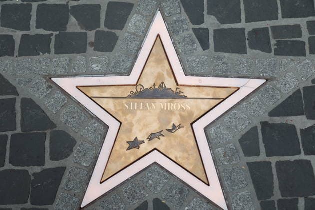 Mross erhält Stern auf Walk of Fame in Rust Rust, 20082026 Stefan Mross: Der Sänger, Entertainer und Moderator der beliebten ARD-Sendung Immer wieder sonntags erhält seinen eigenen Stern auf dem Walk of Fame im Europa-Park. Baden- Württemberg Germany *** Mross Receives a Star on the Walk of Fame in Rust Rust, 20082026 Stefan Mross The singer, entertainer, and host of the popular ARD show *Immer wieder sonntags* receives his own star on the Walk of Fame at Europa-Park in Baden-Württemberg, Germany Copyright: xMatthiasxGränzdörferx