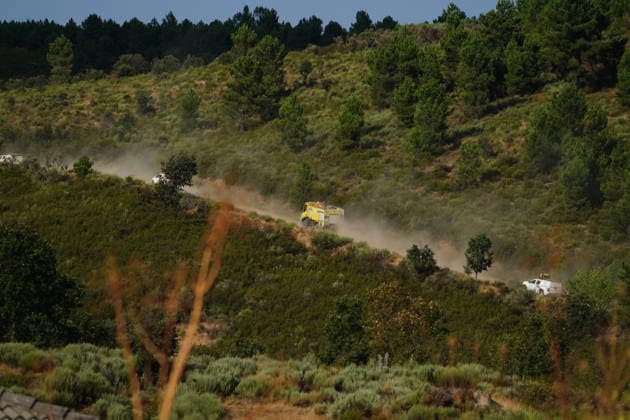 The fire in Pinofranqueado has affected 3,700 hectares and remains at danger level 2. Firefighters are being deployed from Salamanca to help extinguish the fire in Pinofranqueado, on August 20, 2026, in Vegas del Dominigo Rey, Salamanca, Castile and León, Spain. The fire in Pinofranqueado, Cáceres, now affects 3,700 hectares and remains at danger level 2 under the Infoex Plan. As a result, 11 farmsteads remain evacuated, and the town of Nunomoral remains under lockdown. August 20, 2026 Manuel Á Spain  Copyright: xManuelxÃngelxLayax 7722540