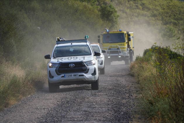 The fire in Pinofranqueado has affected 3,700 hectares and remains at danger level 2. Firefighters are being deployed from Salamanca to help extinguish the fire in Pinofranqueado, on August 20, 2026, in Vegas del Dominigo Rey, Salamanca, Castile and León, Spain. The fire in Pinofranqueado, Cáceres, now affects 3,700 hectares and remains at danger level 2 under the Infoex Plan. As a result, 11 farmsteads remain evacuated, and the town of Nunomoral remains under lockdown. August 20, 2026 Manuel Á Spain  Copyright: xManuelxÃngelxLayax 7722544
