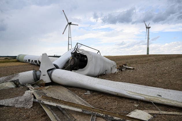 A 30-metre-tall wind turbine collapsed near Potstat in northern Moravia, Czech Republic, on August 20, 2026, and nobody was injured due to it. The Potstat wind turbine was one of the oldest wind power plants in Czechia, it was more than 25 years old. As far as it is known, this is the first time a wind turbine has fallen in the country. (CTKxPhoto LudekxPerina) CTKPhotoP2026082005163  CTKPhotoP2026082005163