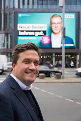Berlin,20.08.2026,Vorstellung der Motive der zweiten Welle der Großflächenplakate zur Abgeordnetenhauswahl am 20.09.2026 der CDU mit Stefan Evers.Präsentiert werden die Plakate vom Generalsekretär der CDU Berlin,Lukas Krieger an der Ecke Kurfürstendamm Joachimsthalerstraße *** Berlin, August 20, 2026,Presentation of the designs for the second wave of large-format posters for the CDU’s House of Representatives election on September 20, 2026, featuring Stefan Evers. The posters will be presented by Lukas Krieger, Secretary General of the CDU Berlin, at the corner of Kurfürstendamm and Joachimsthalerstraße.