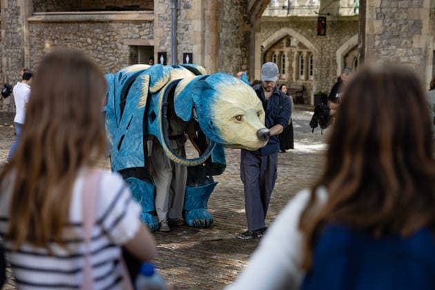 Imagining Animals at the Tower of London, London, UK 20 August 2026 Performers in animal costumes interact with visitors during Imagining Animals at the Tower of London, London, UK, on 20 August 2026. The performance, commissioned and produced by Historic Royal Palaces and created by artistic directors Mervyn Millar and Suzy Willson, uses puppetry, music and movement to reimagine the Tower s history as home to a Royal Menagerie for over 600 years, running until 31 August 2026., Credit:PETE SPELLER Avalon  Copyright: xPETExSPELLERx xAvalonx 1126341065