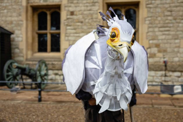 Imagining Animals at the Tower of London, London, UK 20 August 2026 Performers in animal costumes interact with visitors during Imagining Animals at the Tower of London, London, UK, on 20 August 2026. The performance, commissioned and produced by Historic Royal Palaces and created by artistic directors Mervyn Millar and Suzy Willson, uses puppetry, music and movement to reimagine the Tower s history as home to a Royal Menagerie for over 600 years, running until 31 August 2026., Credit:PETE SPELLER Avalon  Copyright: xPETExSPELLERx xAvalonx 1126341573