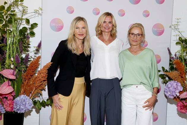 ABB SCHOENHEIT- Nina Ruge, Britta Steffen, Dr. Alexa Iwan beim be well Summit Programm by QVC im Lux Loft in Hamburg am 20.AUGUST 2026 Hamburg Deutschland *** ABB SCHOENHEIT: Nina Ruge, Britta Steffen, and Dr. Alexa Iwan at the be well Summit program hosted by QVC at the Lux Loft in Hamburg on August 20, 2026, Hamburg, Germany