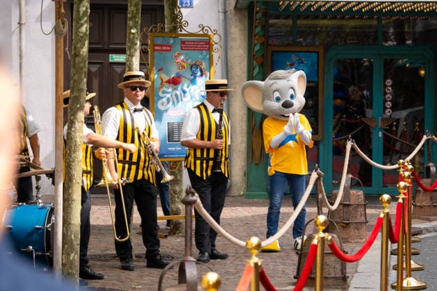 Stefan Mross, Europa-Park, Rust, Walk of Fame, Stern, Sternehrung, Auszeichnung, Sternenthüllung, Ehrung, Schlagersänger, Entertainer, Moderator, Musiker, Prominenter, Schlager, Volksmusik, Fernsehen, ARD, Das Erste, SWR, Immer wieder sonntags, TV-Show, Unterhaltungsshow, Abschiedssaison, letzte Staffel, Show-Aus, Sendungsende, Spardruck, TV-Aus, Abschied, 2026, Europa-Park Rust, Freizeitpark, Medien, Fernsehen, deutsche Unterhaltung, Schlagerstar, Symbolfoto, Prominenz, Jubiläum, Karriere, Würdigung, Walk of Fame Europa-Park Rust Europa Park Baden-Württemberg Deutschland *** Stefan Mross, Europa-Park, Rust, Walk of Fame, star, star ceremony, award, star unveiling, tribute, pop singer, entertainer, host, musician, celebrity, pop music, Copyright: xFINLEYxMÖRCHx