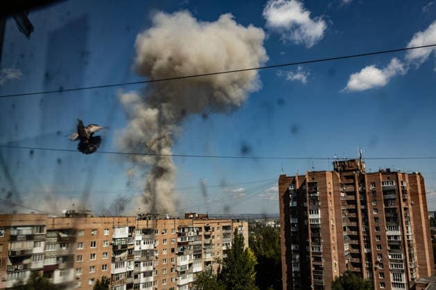 Russian airstrike hit Kramatorsk KRAMATORSK, UKRAINE - AUGUST 20: A plume of smoke rises following a Russian airstrike in Kramatorsk, Ukraine, on August 20, 2026. Francisco Richart Anadolu Donets ka Oblast Ukraine. Editorial use only. Please get in touch for any other usage.  Copyright: x2026xAnadoluxFranciscoxRichartx