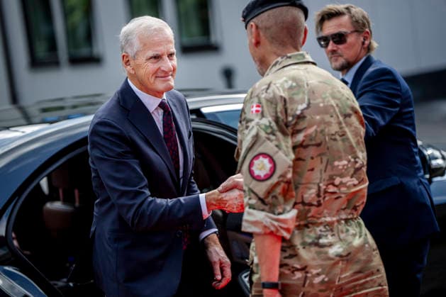 Denmark Nordic Summer Meeting Norway s Prime Minister Jonas Gahr Stoere at Hoevelte Barracks on Thursday, August 20, 2026. The summer meeting begins with a visit to Hoevelte Barracks, where the leaders are shown modern military capabilities. The meeting then continues at Marienborg, where they will discuss, among other things, closer Nordic defense cooperation, the Nordic role in the geopolitical situation, and the protection of children and young people online. (Photo: Mads Claus Rasmussen Ritzau Scanpix) , Kongens Lyngby Denmark *** Denmark Nordic Summer Meeting: Norway’s Prime Minister Jonas Gahr Stoere at Hoevelte Barracks on Thursday, August 20, 2026. The summer meeting begins with a visit to Hoevelte Barracks, where the leaders are  Copyright: RitzauxScanpix MadsxClausxRasmussenx spdk20260820-195134-L