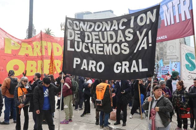 Social Movements March Against Household Debt Social Movements March Against Household Debt EDITORIAL USE ONLY  Copyright: xGDA LaxNacion Argentina-xTodosxlosxderechosxreservados.xProhibidoxelxusoxoxreproducci&oacute;nxdexestaximagenxenxArgentinax FabianxMarellix arlanacionpic067602