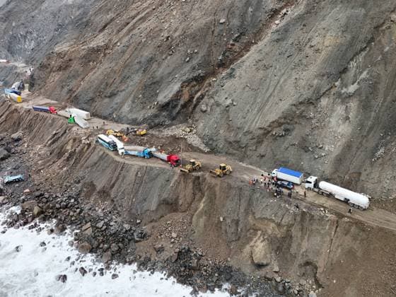 Heavy rains cause disaster on the South Pan-American Highway AREQUIPA, PERU - AUGUST 20: A view destruction after heavy rains that led to mudslides and landslides at Ocona, Camana province of Arequipa, Peru on August 20, 2026. The main problem is on the Pan-American Highway South, on the Ocona-Atico section, where mud, rocks, and debris have blocked traffic. Numerous buses, trucks, and private vehicles remain stranded, while passengers seek alternative routes to continue their journeys. Difficulties accessing food and fuel have also been reported. Ronald Mamani Villalba Anadolu Arequipa Peru. Editorial use only. Please get in touch for any other usage.  Copyright: x2026xAnadoluxRonaldxMamanixVillalbax