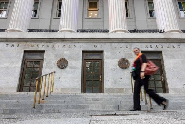 US public debt surpasses $40 trillion for first time WASHINGTON, D.C., UNITED STATES – AUGUST 20: The US Treasury Department is seen in Washington, DC, on August 20, 2026. Total US public debt has surpassed $40 trillion for the first time, marking a roughly one-third increase in less than five years amid historically wide federal budget deficits. Mehmet Eser Anadolu Washington D.C. United States. Editorial use only. Please get in touch for any other usage.  Copyright: x2026xAnadoluxMehmetxEserx