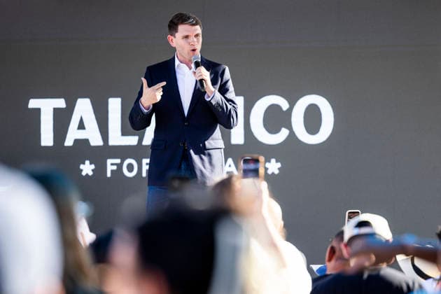 August 20, 2026, Austin, Texas, USA: U.S. Senate candidate JAMES TALARICO campaigns in Austin at Celis brewery as he completes his New American Dream tour throughout Texas. Austin USA - ZUMA 20260820_mda_n340_598 Copyright: xJoexNogalskix