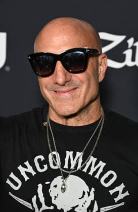 Guitar Center s Drum-Off National Finale Los Angeles CA Aug 20:Kenny Aronoff at Guitar Center s Drum-Off National Finale on August 20, 2026 Credit: Michael Mattes Admedia EDITORIAL USE ONLY  Copyright: xx AdMediax admphotosthree012266