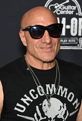 Guitar Center s Drum-Off National Finale Los Angeles CA Aug 20:Kenny Aronoff at Guitar Center s Drum-Off National Finale on August 20, 2026 Credit: Michael Mattes Admedia EDITORIAL USE ONLY  Copyright: xx AdMediax admphotosthree012253