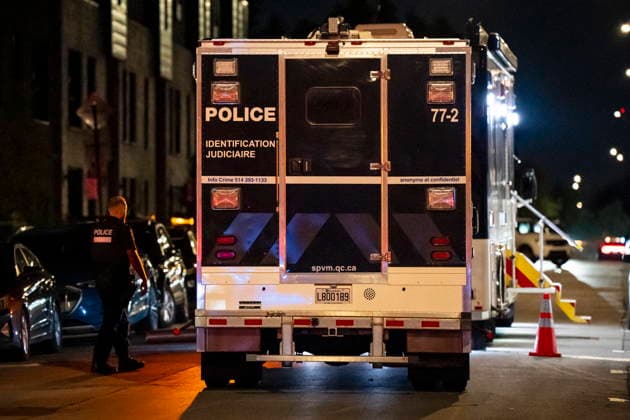August 21, 2026, Montreal, Pq, CANADA: Police work the scene of a shooting in Montreal on Friday, August 21, 2026. Montreal CANADA  - ZUMAc35_ 20260821_zaf_c35_003 Copyright: xChristopherxKatsarovx