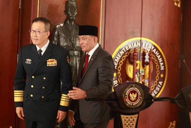 Chinese Defense Minister Dong Jun meets Indonesian counterpart in Jakarta JAKARTA, INDONESIA - AUGUST 21: Indonesian Defense Minister Sjafrie Sjamsoeddin (R) and Chinese Defense Minister Admiral Dong Jun (L) hold a press conference following a meeting at the Ministry of Defense headquarters in Jakarta, Indonesia, on Friday, August 21, 2026. Dong Jun’s visit aims to strengthen bilateral relations and discuss various forms of military cooperation. Eko Siswono Toyudho Anadolu Jakarta Indonesia. Editorial use only. Please get in touch for any other usage.  Copyright: x2026xAnadoluxEkoxSiswonoxToyudhox