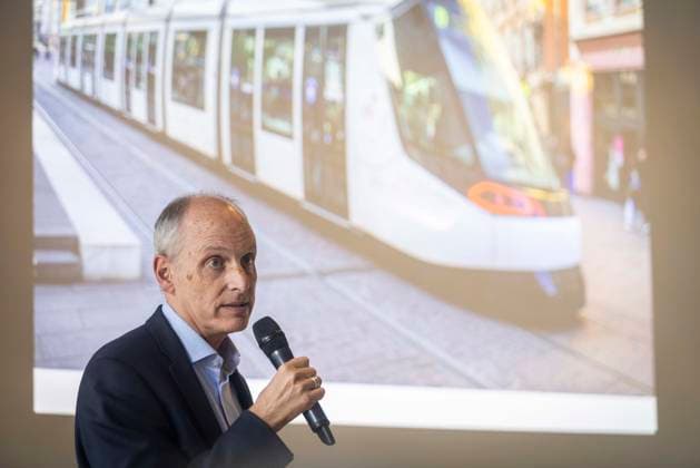 Thomas Groß (Die Linke) hält Impulsvortrag zu einem Projekt, das bis zum Ende der Wahlperiode 2033 einen wichtigen Beitrag für die Entwicklung der Innenstadt, die Klimaresilienz und eine qualitätsvolle Baukultur leisten soll. - Öffentliches Podiumsgespräch des Vereins für Baukultur Osnabrück mit den OB-Kandidat*innen Robert Alferink (SPD), Volker Bajus (Bündnis 90 Die Grünen), Thomas Groß (Die Linke) und Katharina Pötter (CDU) im Museum Industriekultur in Osnabrück am 20.08.2026 Podiumsgespräch im MIK mit OB-Kandidaten Thema Wohnen *** Thomas Groß of Die Linke delivers a keynote address on a project that, by the end of the 2033 legislative term, is intended to make a significant contribution to the development of the city cen