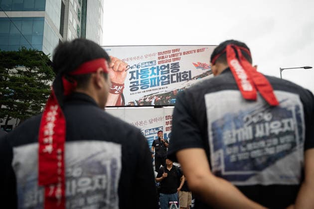Hyundai Motor s Strike in Seoul, South Korea SEOUL, SOUTH KOREA - AUGUST 21: Hyundai Motor workers take part in a joint strike rally at the company s headquarters in Seoul, South Korea, on August 21, 2026. Hwawon Lee Anadolu Seoul South Korea. Editorial use only. Please get in touch for any other usage.  Copyright: x2026xAnadoluxHwawonxLeex