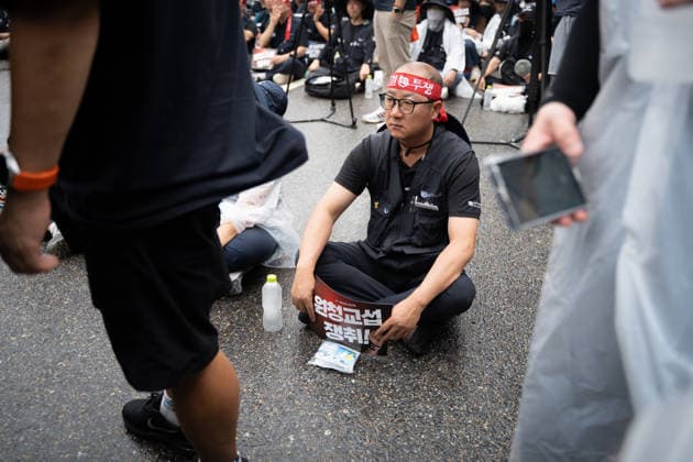 Hyundai Motor s Strike in Seoul, South Korea SEOUL, SOUTH KOREA - AUGUST 21: Hyundai Motor workers take part in a joint strike rally at the company s headquarters in Seoul, South Korea, on August 21, 2026. Hwawon Lee Anadolu Seoul South Korea. Editorial use only. Please get in touch for any other usage.  Copyright: x2026xAnadoluxHwawonxLeex