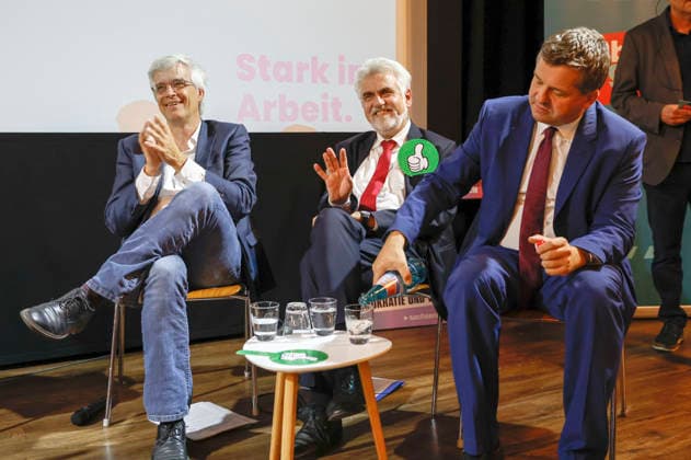 Olaf Meister, Armin Willigmann und Sven Schulze beim Politsnak des DGB Halle-Dessau und des Landesbüros Sachsen-Anhalt im Puschkino. Halle (Saale), 20.08.2026 *** Olaf Meister, Armin Willigmann, and Sven Schulze at the political discussion hosted by the DGB Halle-Dessau and the Saxony-Anhalt Regional Office at the Puschkino in Halle-Saale, August 20, 2026 Foto:xR.xStoffelsx xFuturexImagex politsnack_6807
