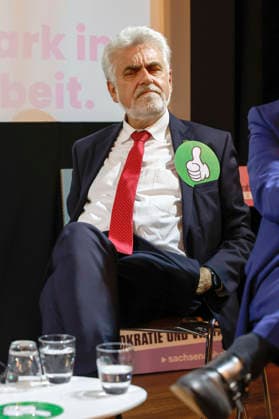 Armin Willigmann beim Politsnak des DGB Halle-Dessau und des Landesbüros Sachsen-Anhalt im Puschkino. Halle (Saale), 20.08.2026 *** Armin Willigmann at the political discussion hosted by the DGB Halle-Dessau and the Saxony-Anhalt Regional Office at the Puschkino in Halle-Saale, August 20, 2026 Foto:xR.xStoffelsx xFuturexImagex politsnack_6822