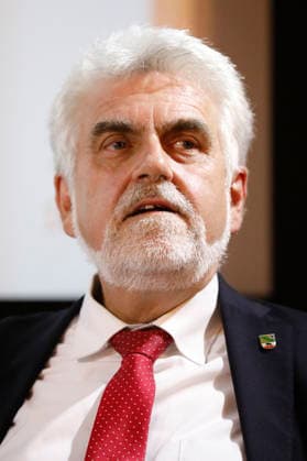 Armin Willigmann beim Politsnak des DGB Halle-Dessau und des Landesbüros Sachsen-Anhalt im Puschkino. Halle (Saale), 20.08.2026 *** Armin Willigmann at the political discussion hosted by the DGB Halle-Dessau and the Saxony-Anhalt Regional Office at the Puschkino in Halle-Saale, August 20, 2026 Foto:xR.xStoffelsx xFuturexImagex politsnack_6823