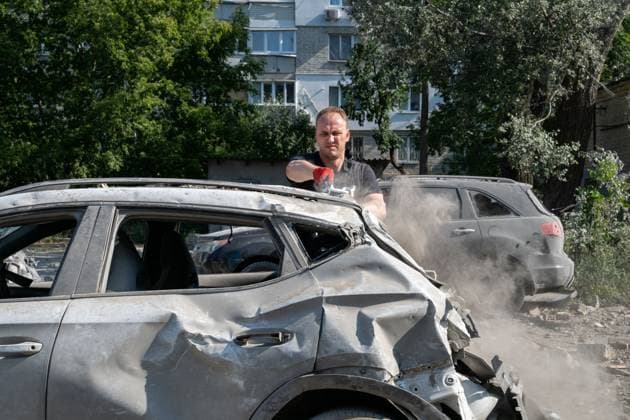 Aftermath of Russian Missile and Drone Attack in Kyiv KYIV, UKRAINE AUGUST 21, 2026: The aftermath of a combined missile and drone attack launched by Russia on Kyiv in the early hours of August 20, 2026. According to Kyiv Mayor Vitali Klitschko, at least 15 people were killed and 33 others injured. August 21 has been declared a day of mourning in the capital for the victims of the attack. Kyiv Ukraine Copyright: x xNastassiaxKantorowiczxTorresx xJNAxPressx