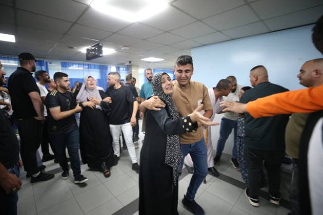 Israeli fire kills Palestinian teen during Hebron raid HEBRON, WEST BANK, PALESTINE - AUGUST 21: Relatives of 17-year-old Palestinian teen Karim Sand Al-Shalalda, who was killed by Israeli fire during a raid in Hebron s Hamroush, mourn his loss at Al-Mizan Specialized Hospital in Hebron, West Bank, Palestine on August 21, 2026. Wisam Hashlamoun Anadolu Hebron West Bank. Editorial use only. Please get in touch for any other usage.  Copyright: x2026xAnadoluxWisamxHashlamounx