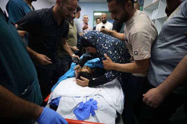 17-Year-Old Palestinian Killed in Settler Attack SA IR, EAST OF HEBRON AUGUST 21, 2026: Moments of farewell for 17-year-old martyr Karim Al-Shalaldeh from Sa™ir, east of Hebron, who was killed in a settler attack on the village. The attack also left three other Palestinians injured, a home burned, and caused further assaults. Hebron Palestine, State of Copyright: x xMosabxshawerx xJNAxPressx