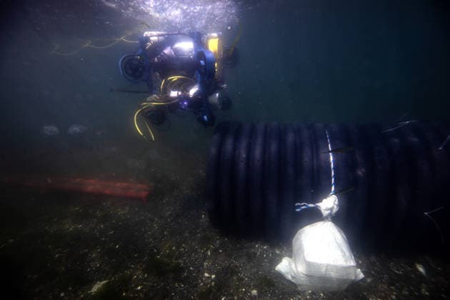 TEKNOFEST Blue Homeland KOCAELI, TURKIYE - AUGUST 21: An unmanned underwater vehicle operates in a test pool during the Unmanned Underwater Systems Competition held as part of TEKNOFEST Blue Homeland at the Golcuk Naval Shipyard Command in Kocaeli, Turkiye, on August 21, 2026. Organized under the main leadership of the Turkish National Defense Ministry and the Turkish Technology Team Foundation (T3 Foundation), with Anadolu as the Global Communication Partner, the event showcases Turkiye s maritime power, defense capabilities and indigenous technologies. Sebnem Coskun Anadolu Kocaeli Turkey. Editorial use only. Please get in touch for any other usage.  Copyright: x2026xAnadoluxSebnemxCoskunx