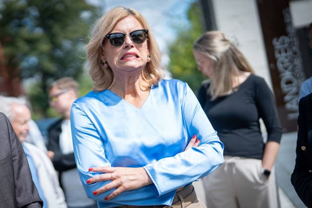 Bundestagspräsidentin Julia Klöckner in der Innenstadt von Wismar;Wahlkampf in Wismar zur bevorstehenden Landtagswahl 2026 mit dem CDU-Spitzenkandidaten und der Bundestagspräsidentin, Wismar Mecklenburg-Vorpommern Deutschland Innenstadt, Altstadt *** Bundestag President Julia Klöckner in downtown Wismar; campaign event in Wismar ahead of the upcoming 2026 state election featuring the CDU s top candidate and the Bundestag President; Wismar, Mecklenburg-Western Pomerania, Germany; downtown, Old Town