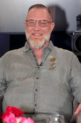 ABB TALKSHOW- St. Paulis bekanntester Koberer Fabian Zahrt Rotlicht Experte zu Gast in der NDR Talkshow unter dem Motto 400 Jahre Reeperbahn Spezial aus dem NDR 3 Studio am Freitag 21.AUGUST 2027 in Hamburg Aufzeichnung vom 01.07.2026 Hamburg Deutschland *** ABB TALK SHOW: St. Pauli’s most famous pimp, Fabian Zahrt, a red-light district expert, appears as a guest on the NDR talk show titled 400 Years of the Reeperbahn Special, broadcast from the NDR 3 studio on Friday, August 21, 2027, in Hamburg. Recorded on July 1, 2026, Hamburg, Germany