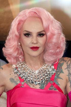 ABB TALKSHOW- Belle la Donna Hamburger Burlesque Kuenstlerin, Saengerin, Tarnzerin zu Gast in der NDR Talkshow unter dem Motto 400 Jahre Reeperbahn Spezial aus dem NDR 3 Studio am Freitag 21.AUGUST 2027 in Hamburg Aufzeichnung vom 01.07.2026 Hamburg Deutschland *** ABB TALK SHOW Belle la Donna, Hamburg-based burlesque artist and singer, dancer as a guest on the NDR talk show themed 400 Years of the Reeperbahn Special from the NDR 3 studio on Friday, August 21, 2027, in Hamburg; recorded on July 1, 2026, in Hamburg, Germany