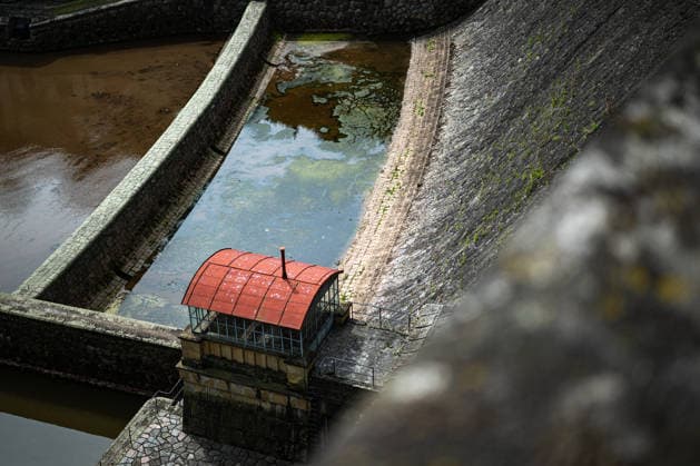 Low water level at the Les Kralovstvi reservoir on the Elbe river in Bila Tremesna near Dvur Kralove nad Labem, Trutnov region, Czech Republic, during the current drought, on August 21, 2026. (CTKxPhoto DavidxTanecek) CTKPhotoP2026082104834  CTKPhotoP2026082104834