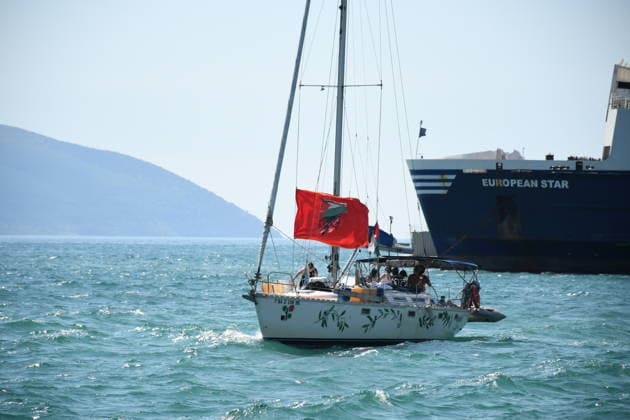 Global Sumud Flotilla activists arrive in Albania VLORE, ALBANIA - AUGUST 21: Boats carrying pro-Palestinian Italian and Albanian activists arrive off the coast of Vlore after sailing from Brindisi, Italy, on August 21, 2026 in Vlore, Albania. Several of the vessels had reportedly been damaged by the Israeli military during the flotilla s previous mission. The activists arrival coincides with the anniversary of the 1991 exodus in which thousands of Albanian refugees reached Italy s Puglia region aboard an overcrowded ship. The group is also expected to support the Flamingo Revolution protest against the reported sale of a beach in Zvernec for a tourism project allegedly linked to Ivanka Trump and Jared Kushner. Olsi Shehu Anadolu Vlore  Copyright: x2026xAnadoluxOlsixShehux